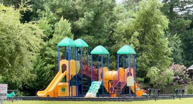 104 Burning Tree Lane, Jacksonville, NC 28546
