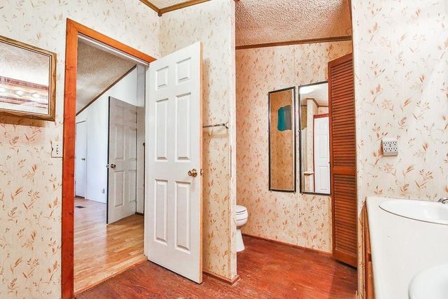 14303 F M 179, Wolfforth, TX 79382