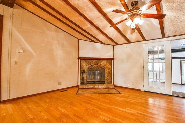 14303 F M 179, Wolfforth, TX 79382