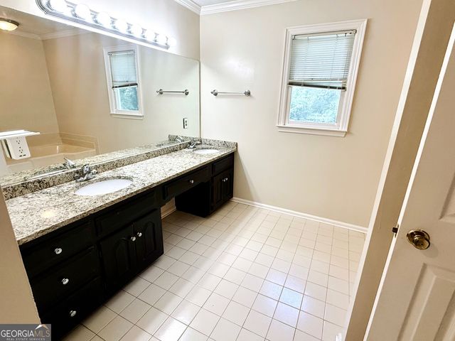 206 Sturbridge Drive, Lagrange, GA 30240