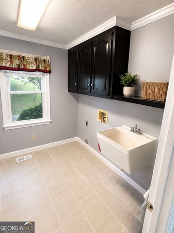 206 Sturbridge Drive, Lagrange, GA 30240