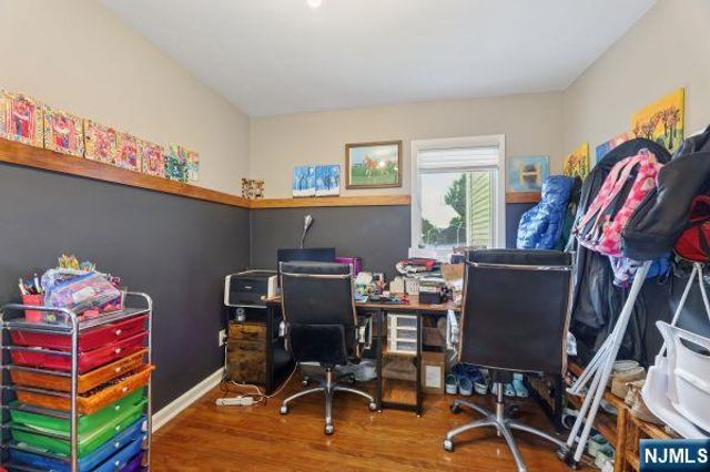 8 Gordon Road, Bergenfield, NJ 07621