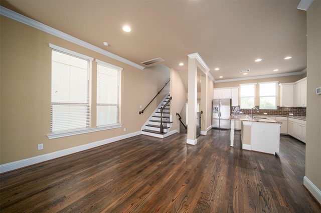 1231 Creekside Acres Court, Houston, TX 77008