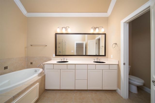 1231 Creekside Acres Court, Houston, TX 77008