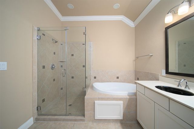 1231 Creekside Acres Court, Houston, TX 77008