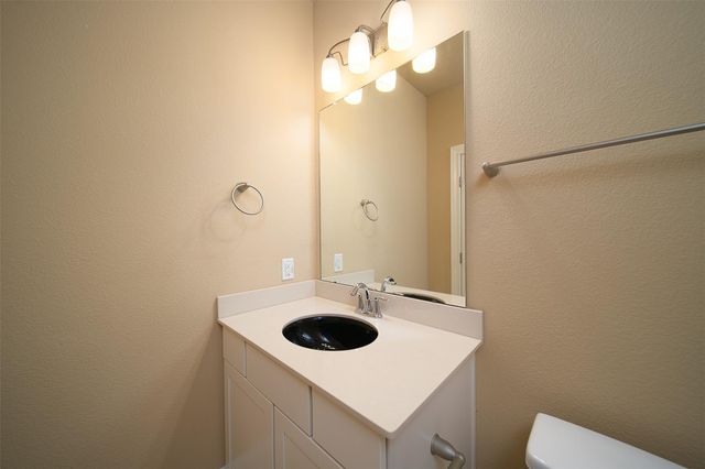 1231 Creekside Acres Court, Houston, TX 77008