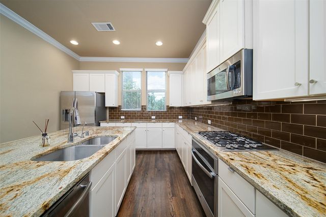 1231 Creekside Acres Court, Houston, TX 77008