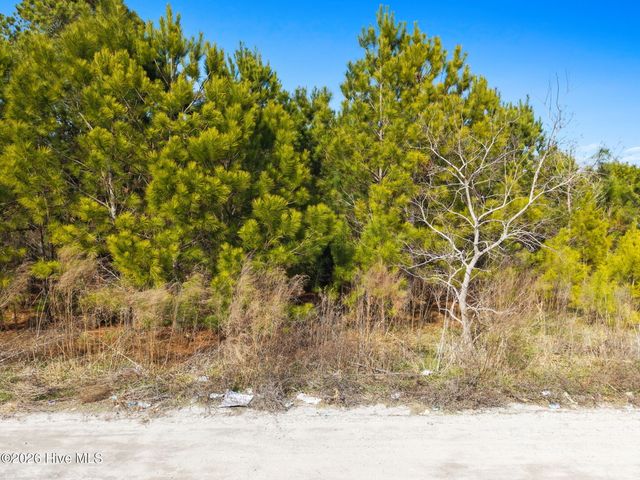 1212 Easy Street SE, Bolivia, NC 28422