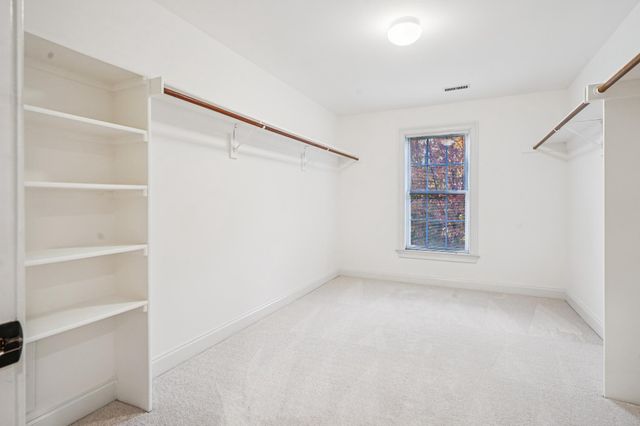 11033 DAYBREAK CT, North Bethesda, MD 20852