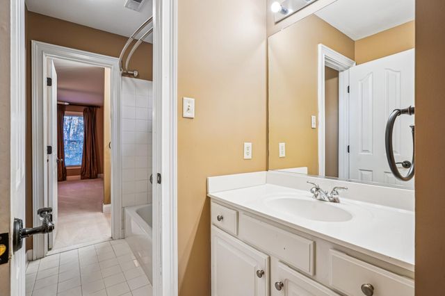 11033 DAYBREAK CT, North Bethesda, MD 20852