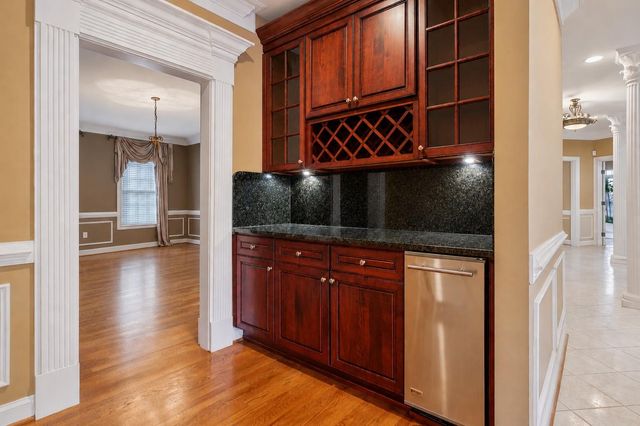 11033 DAYBREAK CT, North Bethesda, MD 20852