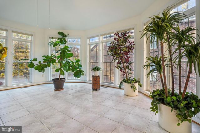 11033 DAYBREAK CT, North Bethesda, MD 20852