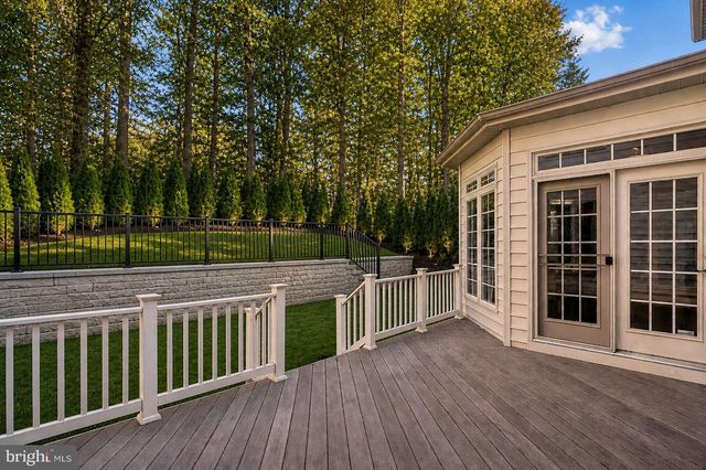11033 DAYBREAK CT, North Bethesda, MD 20852