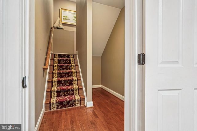 11033 DAYBREAK CT, North Bethesda, MD 20852