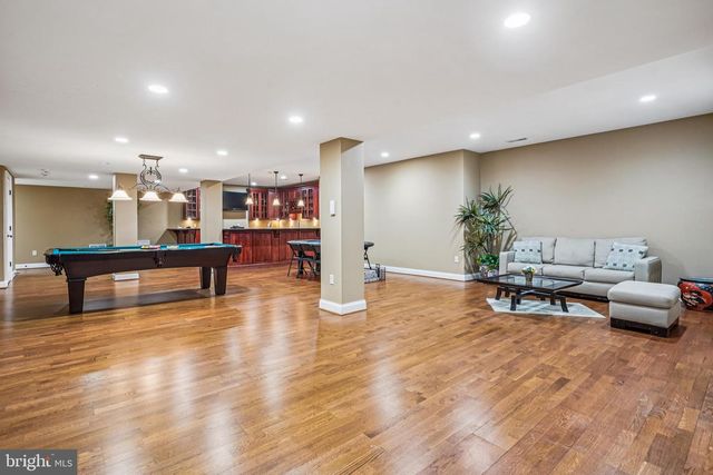 11033 DAYBREAK CT, North Bethesda, MD 20852