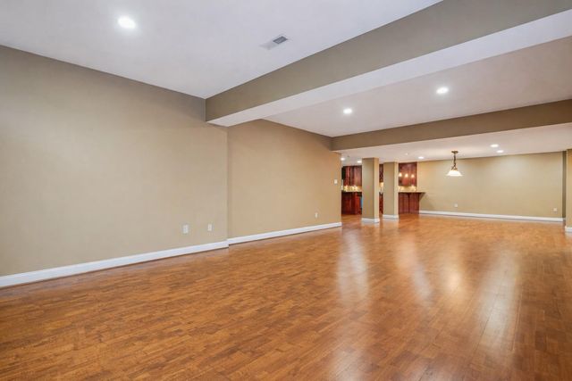 11033 DAYBREAK CT, North Bethesda, MD 20852