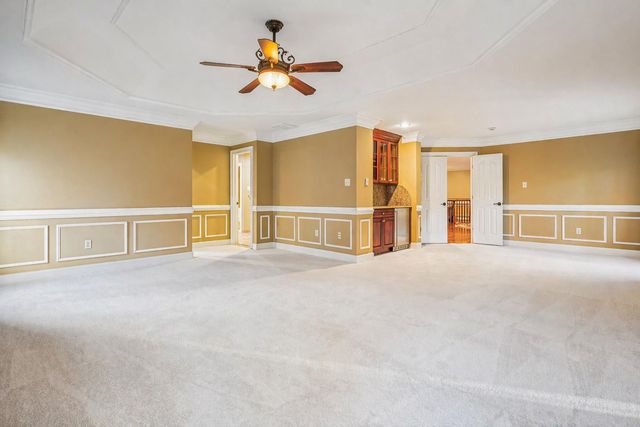 11033 DAYBREAK CT, North Bethesda, MD 20852