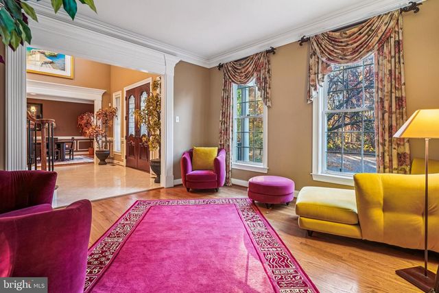 11033 DAYBREAK CT, North Bethesda, MD 20852