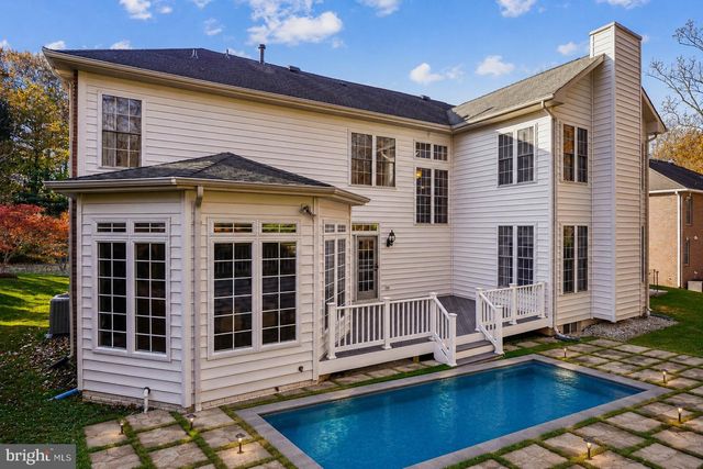 11033 DAYBREAK CT, North Bethesda, MD 20852