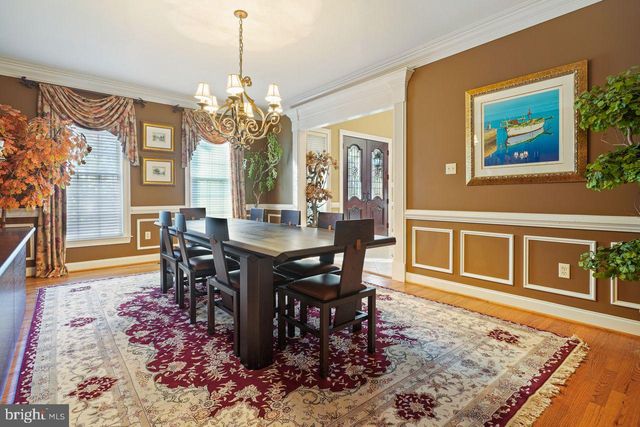 11033 DAYBREAK CT, North Bethesda, MD 20852