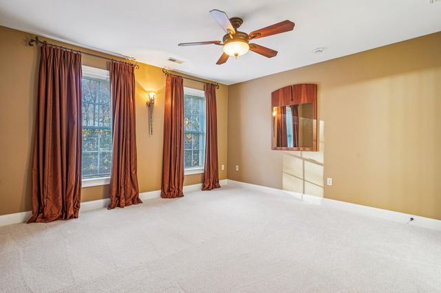 11033 DAYBREAK CT, North Bethesda, MD 20852