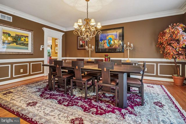 11033 DAYBREAK CT, North Bethesda, MD 20852