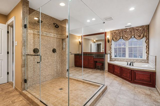 11033 DAYBREAK CT, North Bethesda, MD 20852