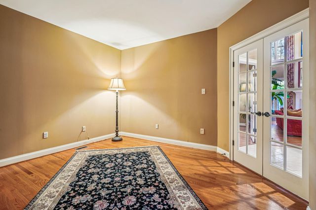 11033 DAYBREAK CT, North Bethesda, MD 20852