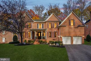 11033 DAYBREAK CT, North Bethesda, MD 20852