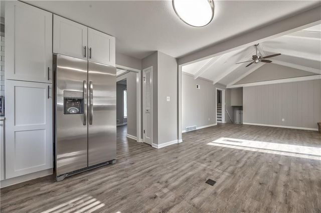 8940 Nall Avenue, Overland Park, KS 66207