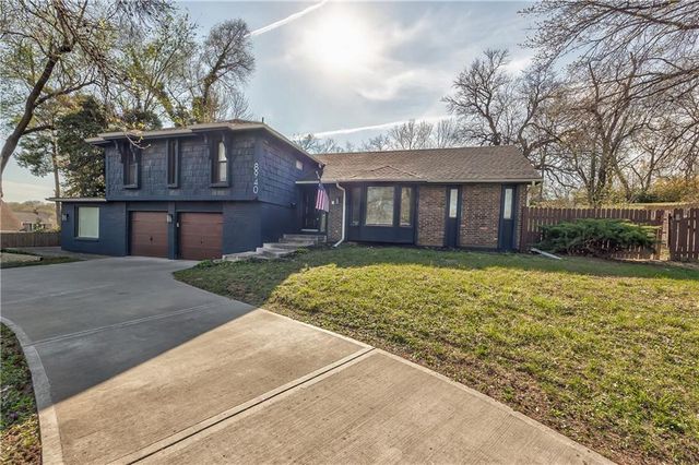 8940 Nall Avenue, Overland Park, KS 66207