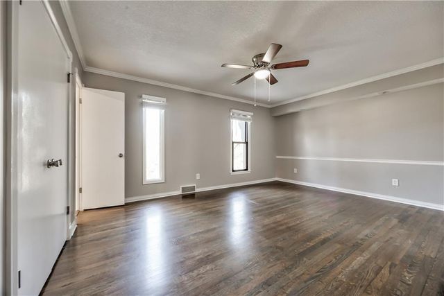 8940 Nall Avenue, Overland Park, KS 66207