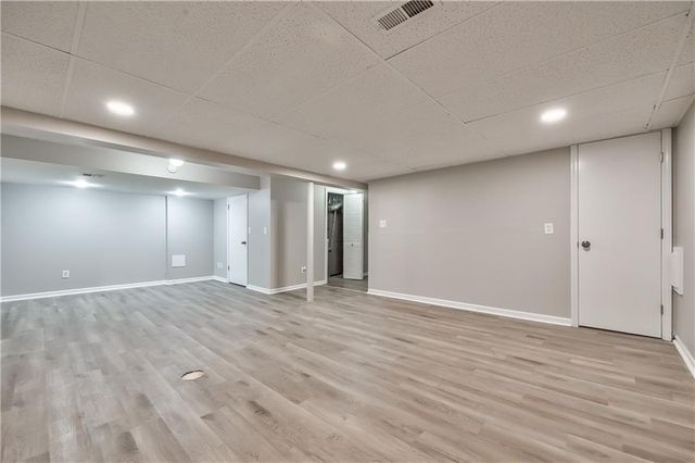 8940 Nall Avenue, Overland Park, KS 66207