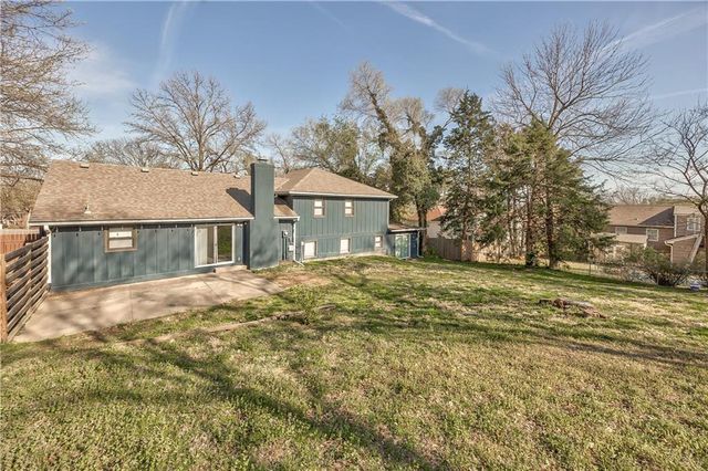 8940 Nall Avenue, Overland Park, KS 66207