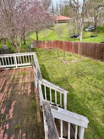 2633 Glen Ct, Valley Springs, CA 95252