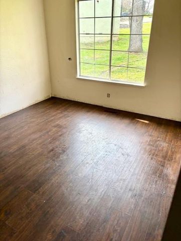 2633 Glen Ct, Valley Springs, CA 95252