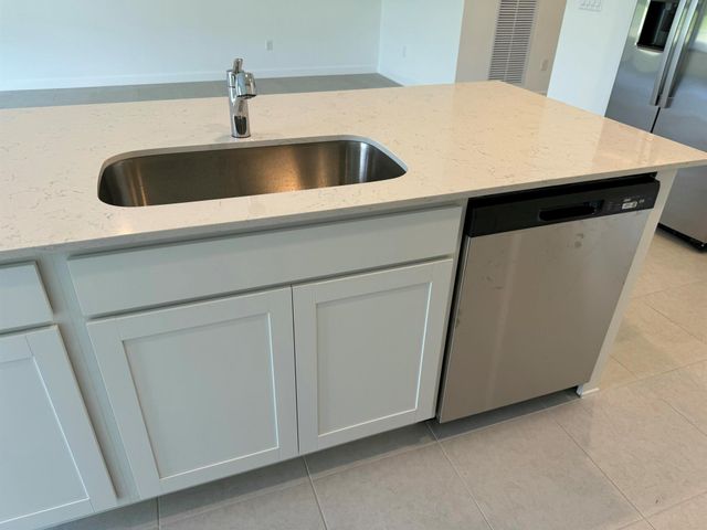 10445 NW Suncrest Lp, Port St Lucie, FL 34987