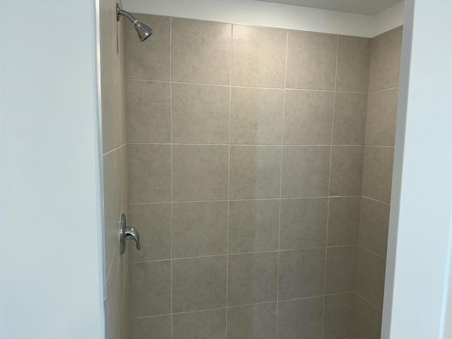 10445 NW Suncrest Lp, Port St Lucie, FL 34987