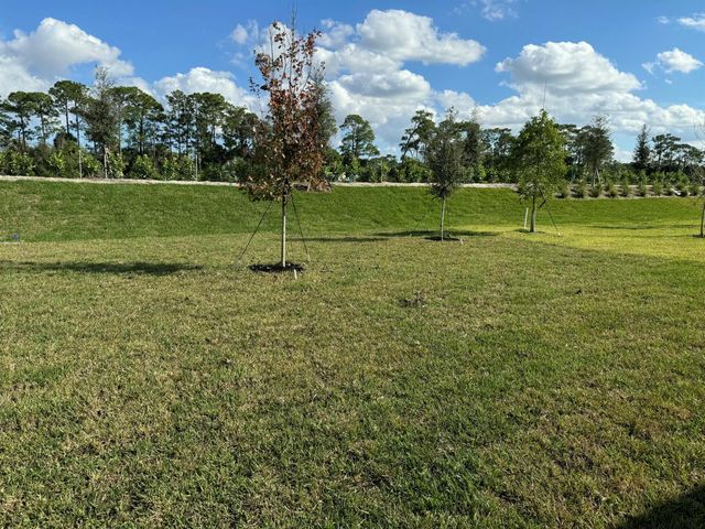 10445 NW Suncrest Lp, Port St Lucie, FL 34987