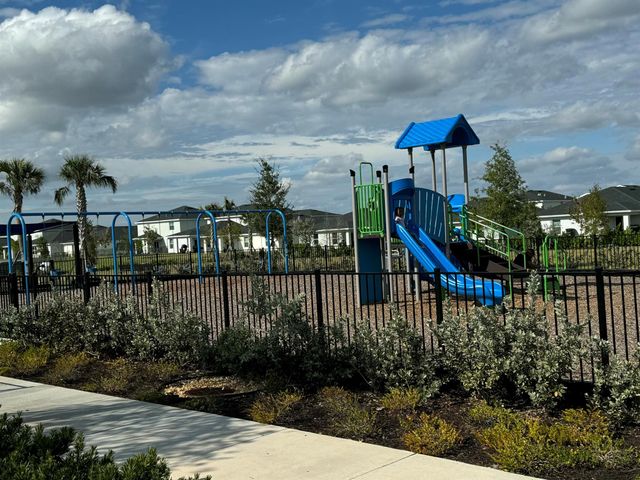 10445 NW Suncrest Lp, Port St Lucie, FL 34987