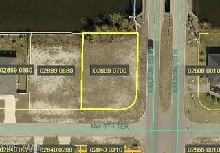 801 NW 8th TER, Cape Coral, FL 33993