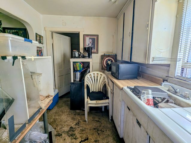 2122 Pearl Street, Anderson, IN 46016