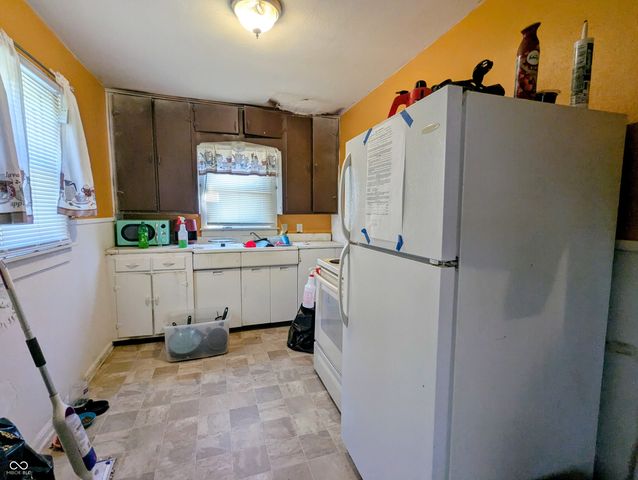 2122 Pearl Street, Anderson, IN 46016