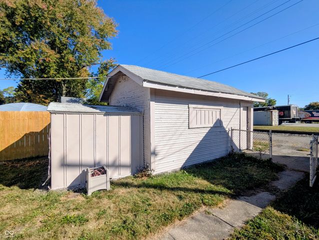 2122 Pearl Street, Anderson, IN 46016