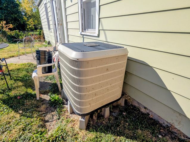 2122 Pearl Street, Anderson, IN 46016