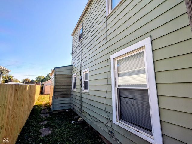 2122 Pearl Street, Anderson, IN 46016