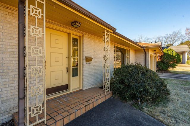 206 Trivista Left Street, Hot Springs, AR 71901