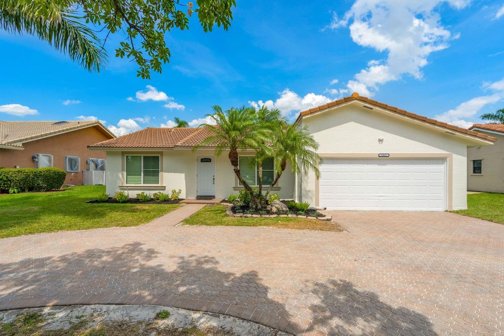 1911 NW 107th Dr, Coral Springs, FL 33071