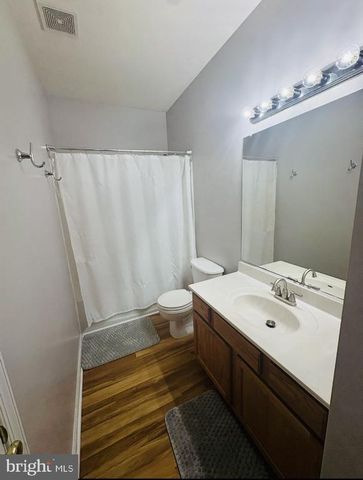 11200 HOLLINS CT, Fredericksburg, VA 22407