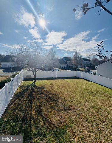 11200 HOLLINS CT, Fredericksburg, VA 22407